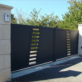 Portail battant aluminium anthracite GERL